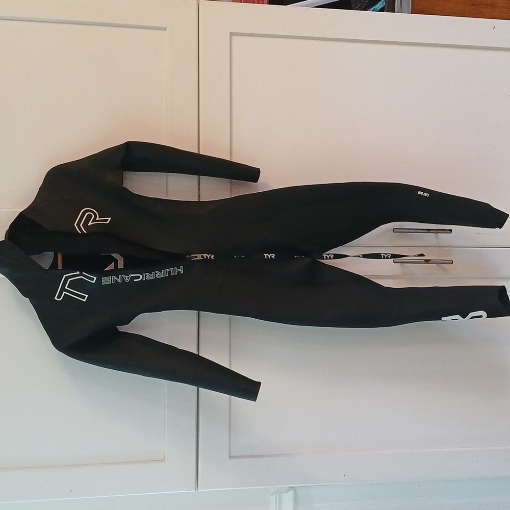 TYR Black Wetsuit